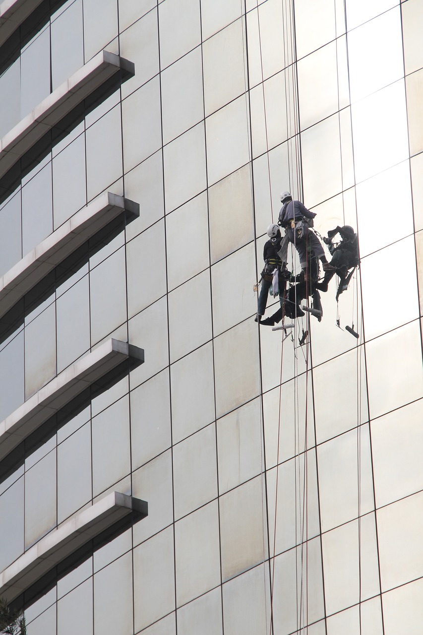 window-cleaner-104890_1280